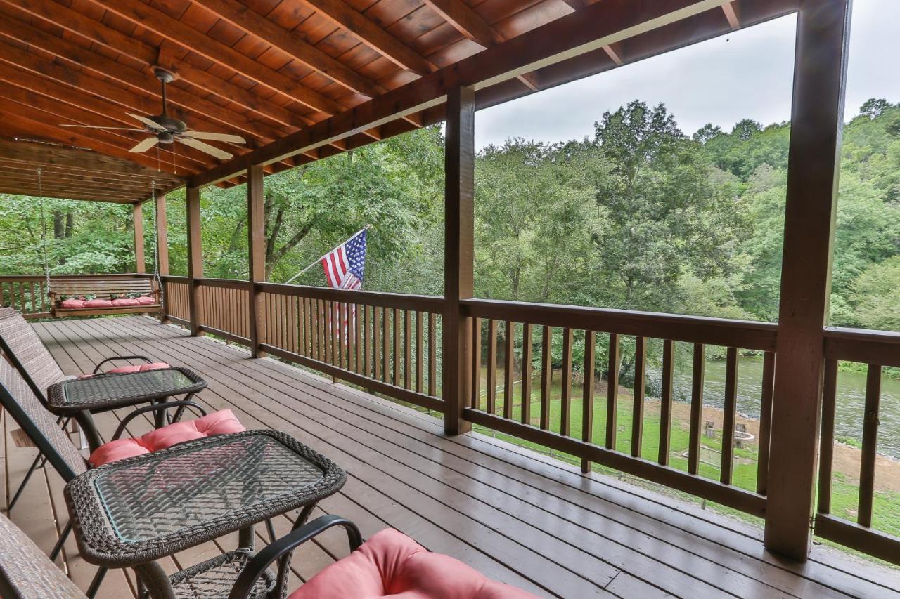 Heaven On The Toccoa Where You Will Enjoy The Sites And Sounds Of The Toccoa River Mineral Bluff Exterior photo