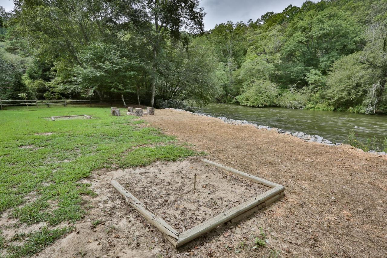 Heaven On The Toccoa Where You Will Enjoy The Sites And Sounds Of The Toccoa River Mineral Bluff Exterior photo