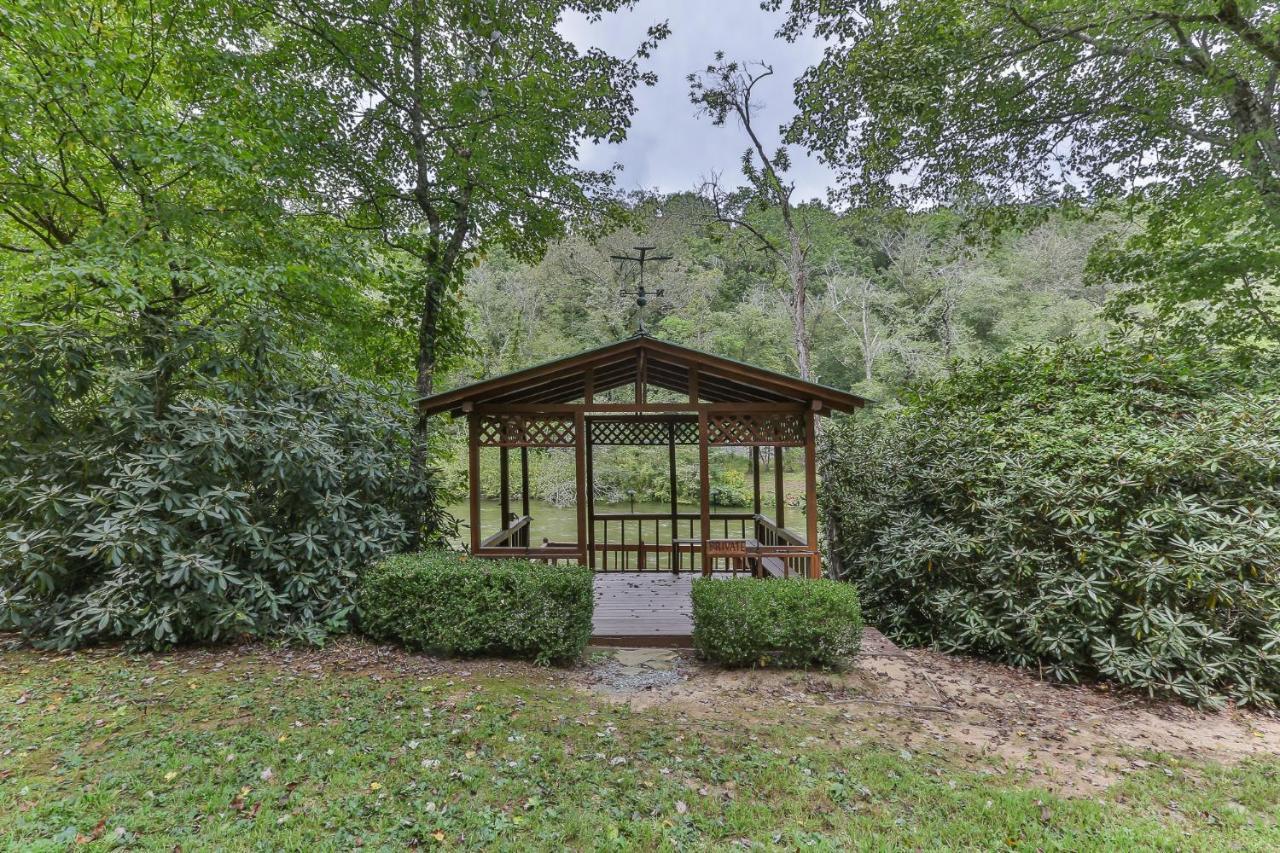 Heaven On The Toccoa Where You Will Enjoy The Sites And Sounds Of The Toccoa River Mineral Bluff Exterior photo